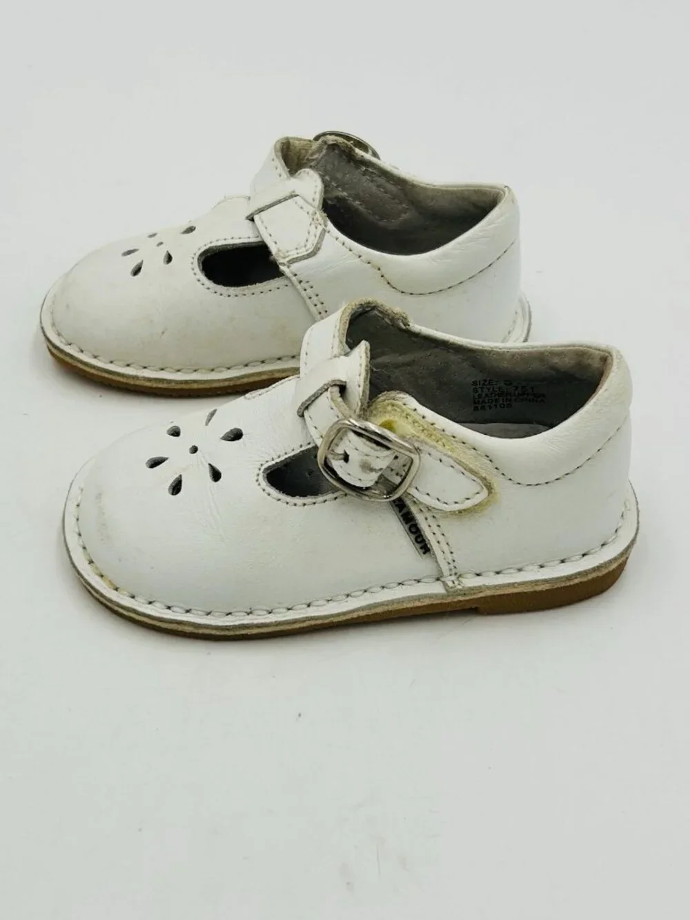 L’AMOUR Style 751 White Leather Mary Jane T-Strap Dress Shoes Sz 5 Toddler Girls